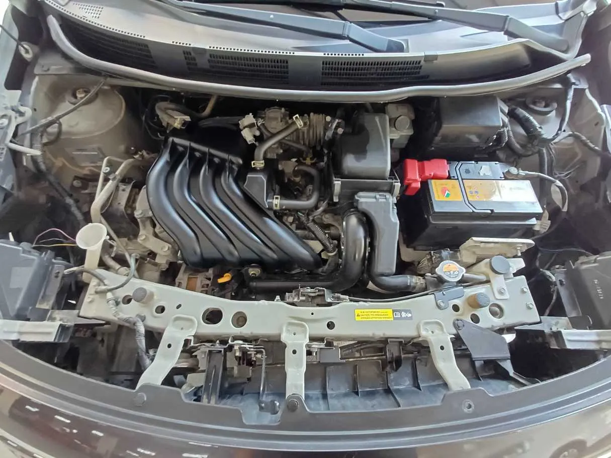 Car image 21