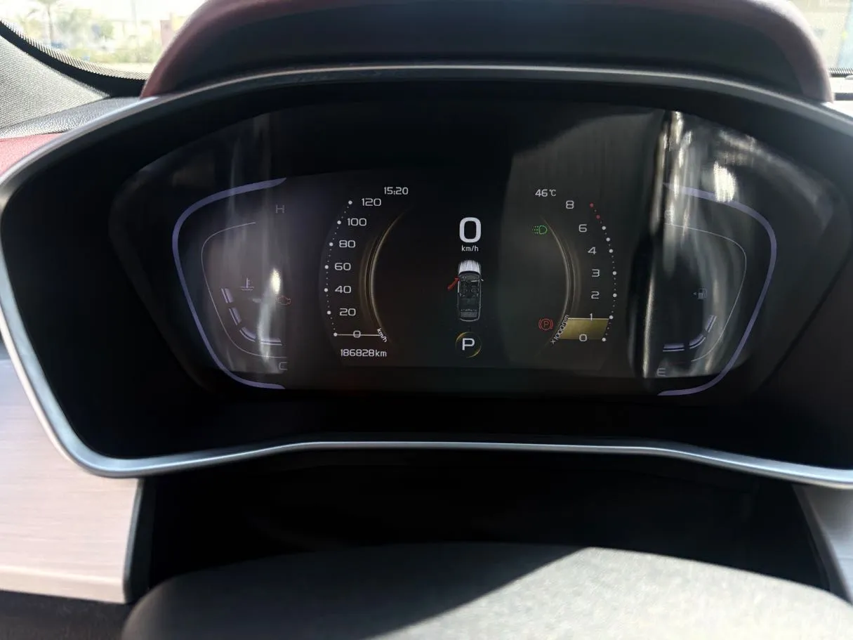 Car image 23