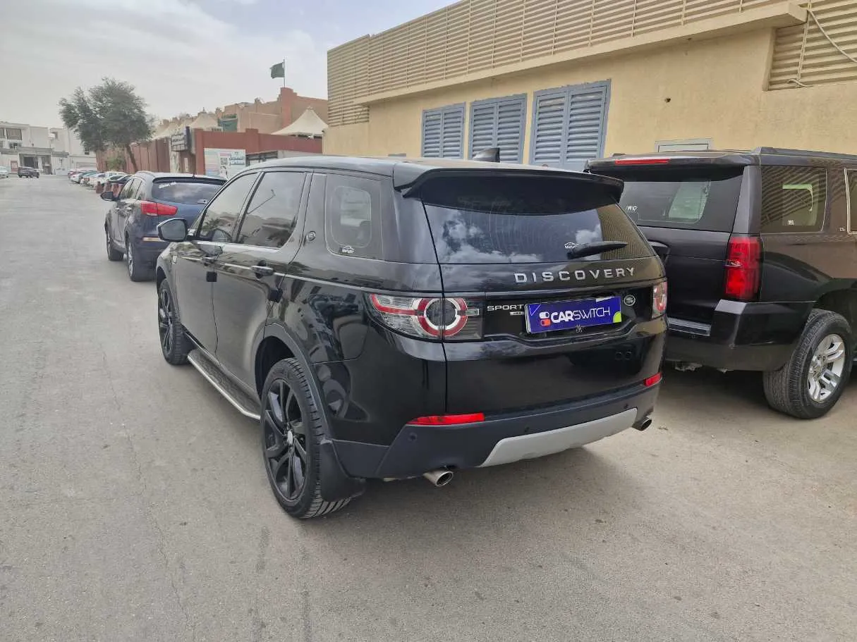 Car image 7