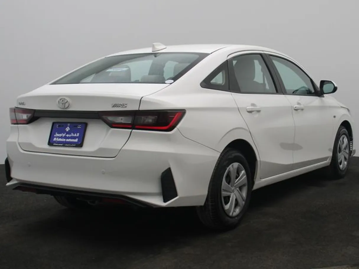 Car image 2