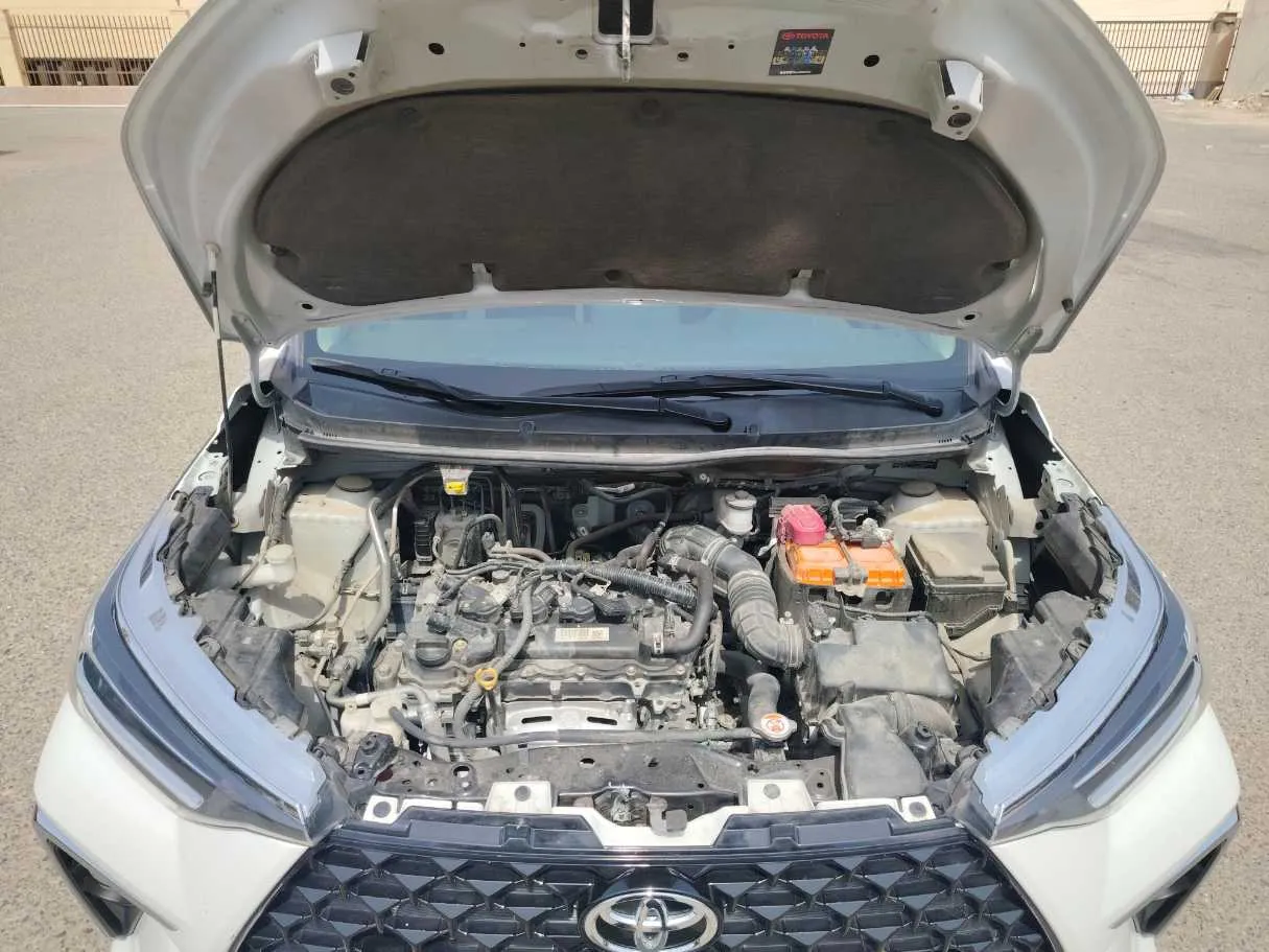 Car image 33