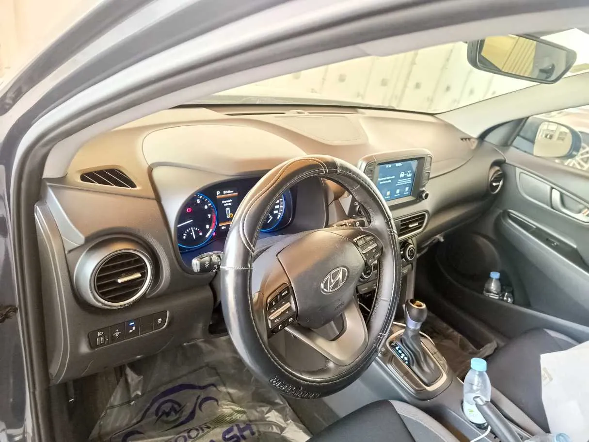 Car image 15