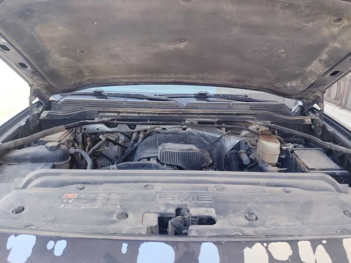 Car image 26