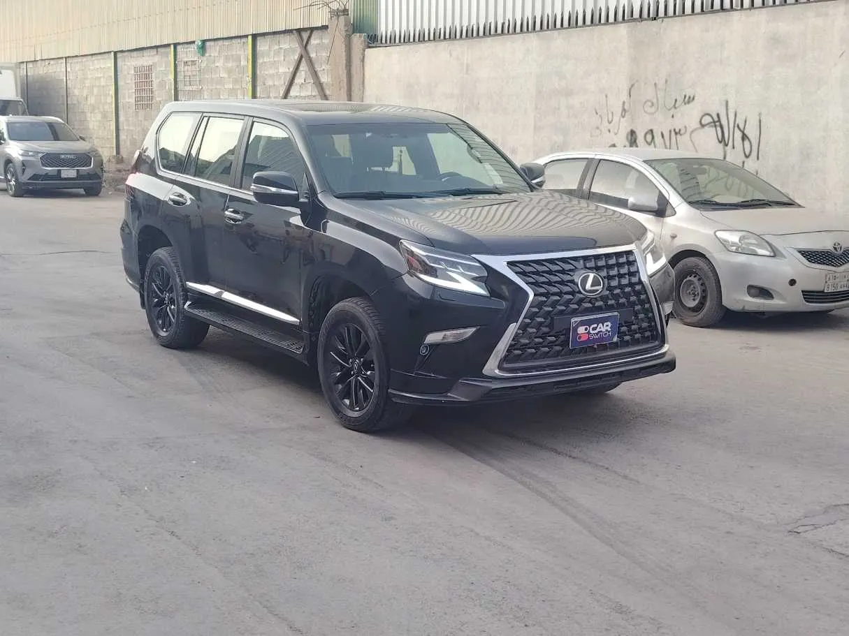 Car image 3