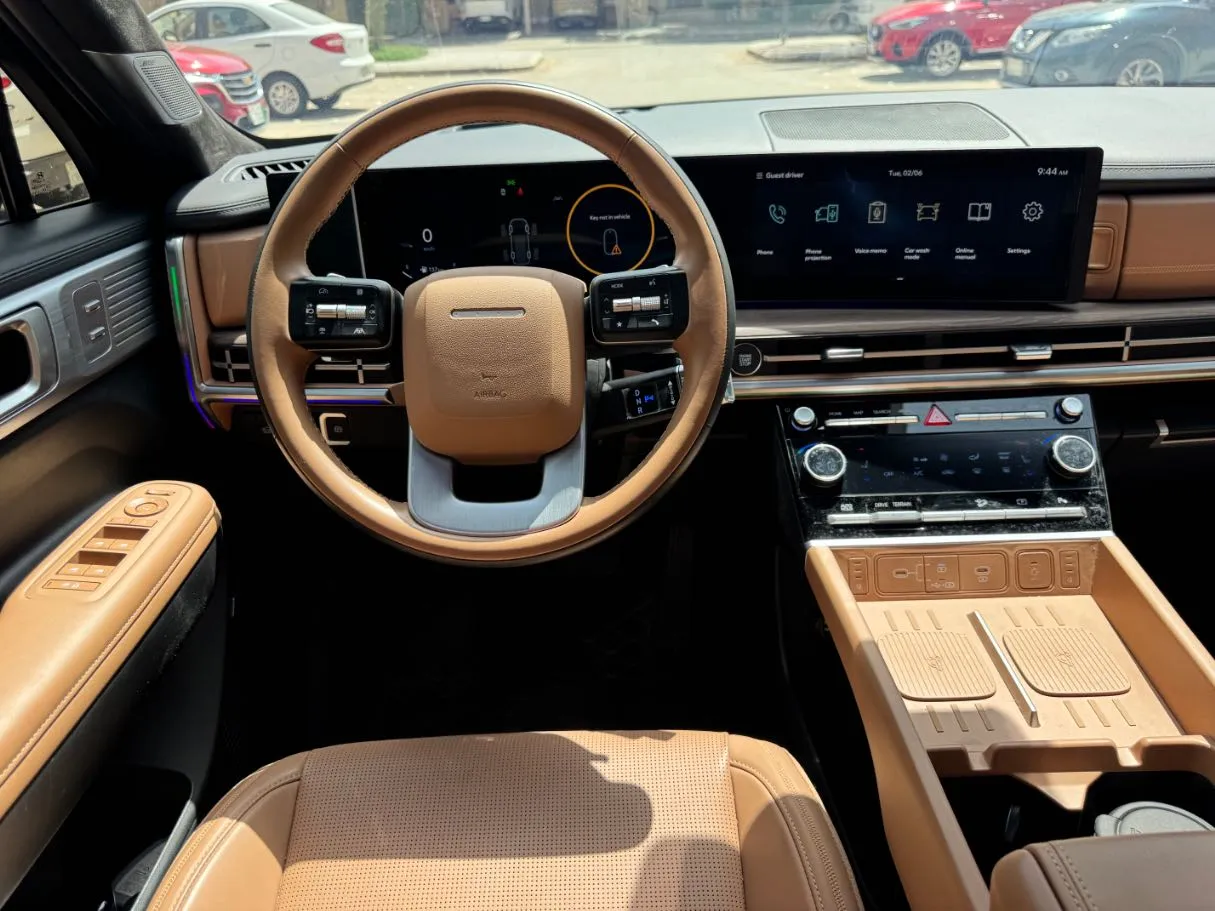 Car image 17