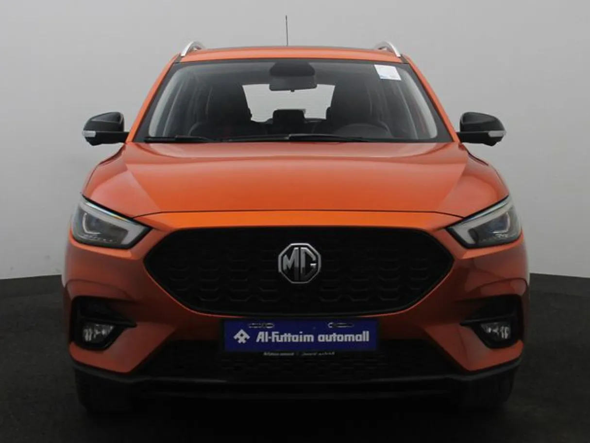 Car image 11