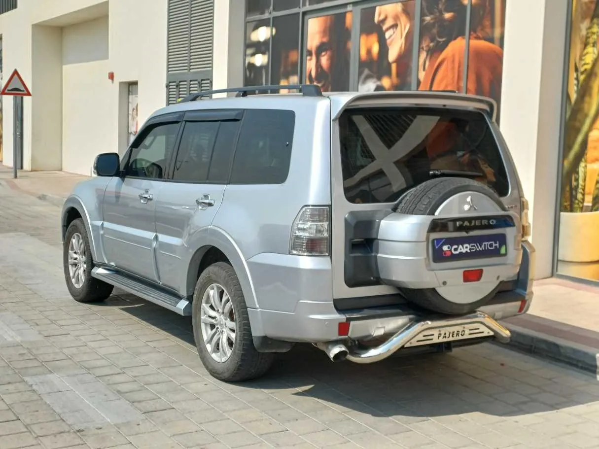 Car image 7