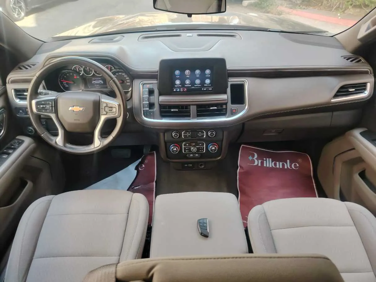 Car image 20