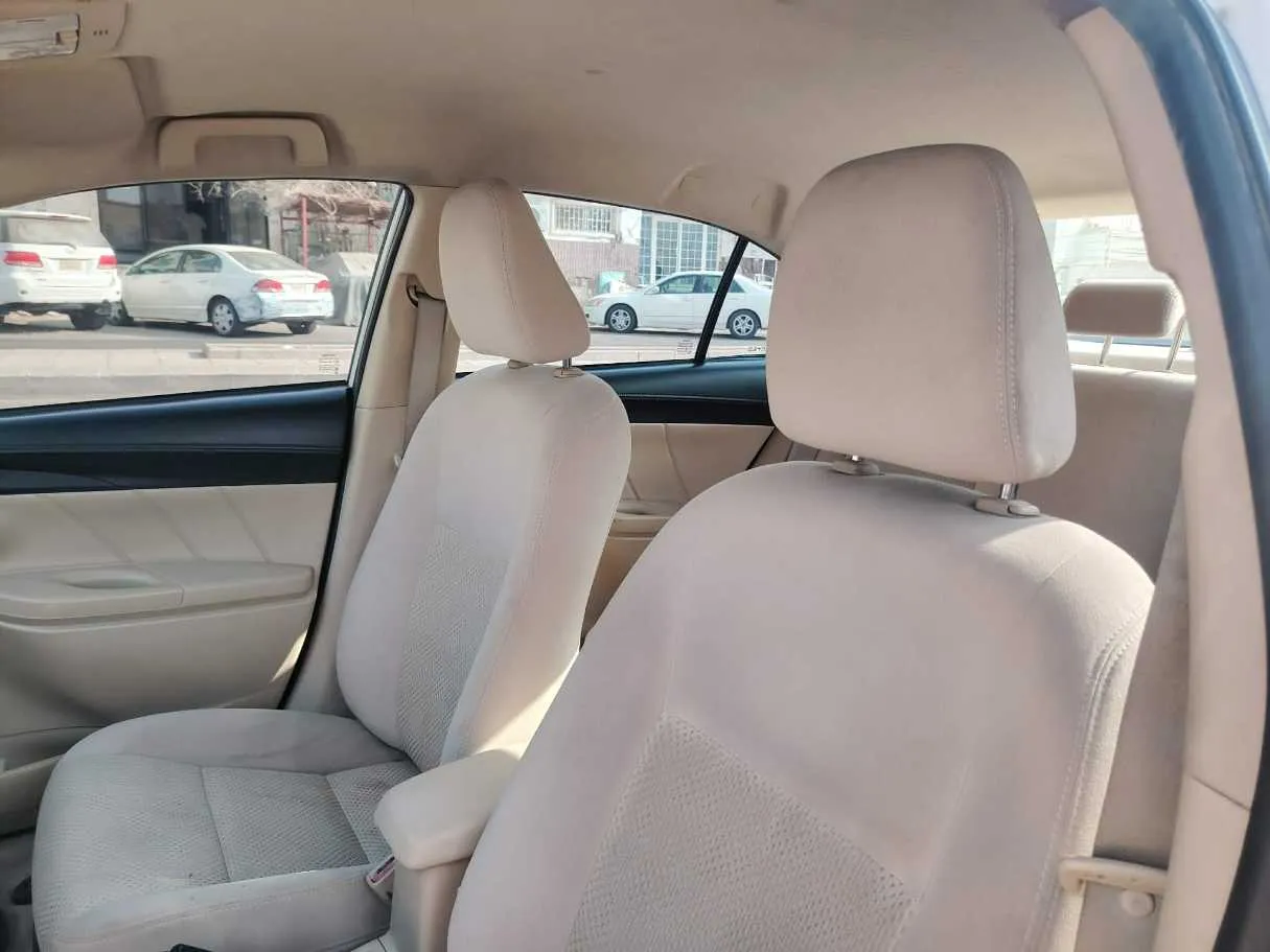Car image 15