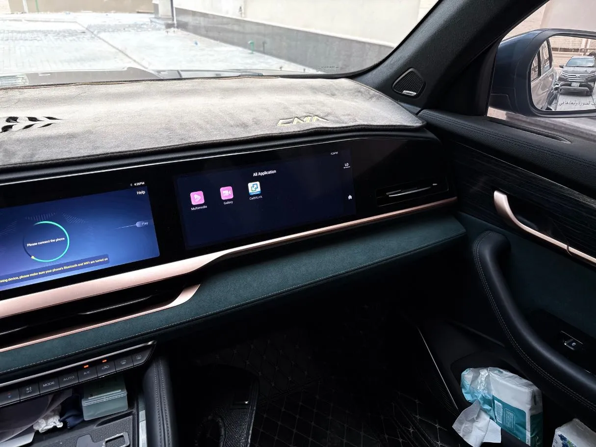 Car image 21