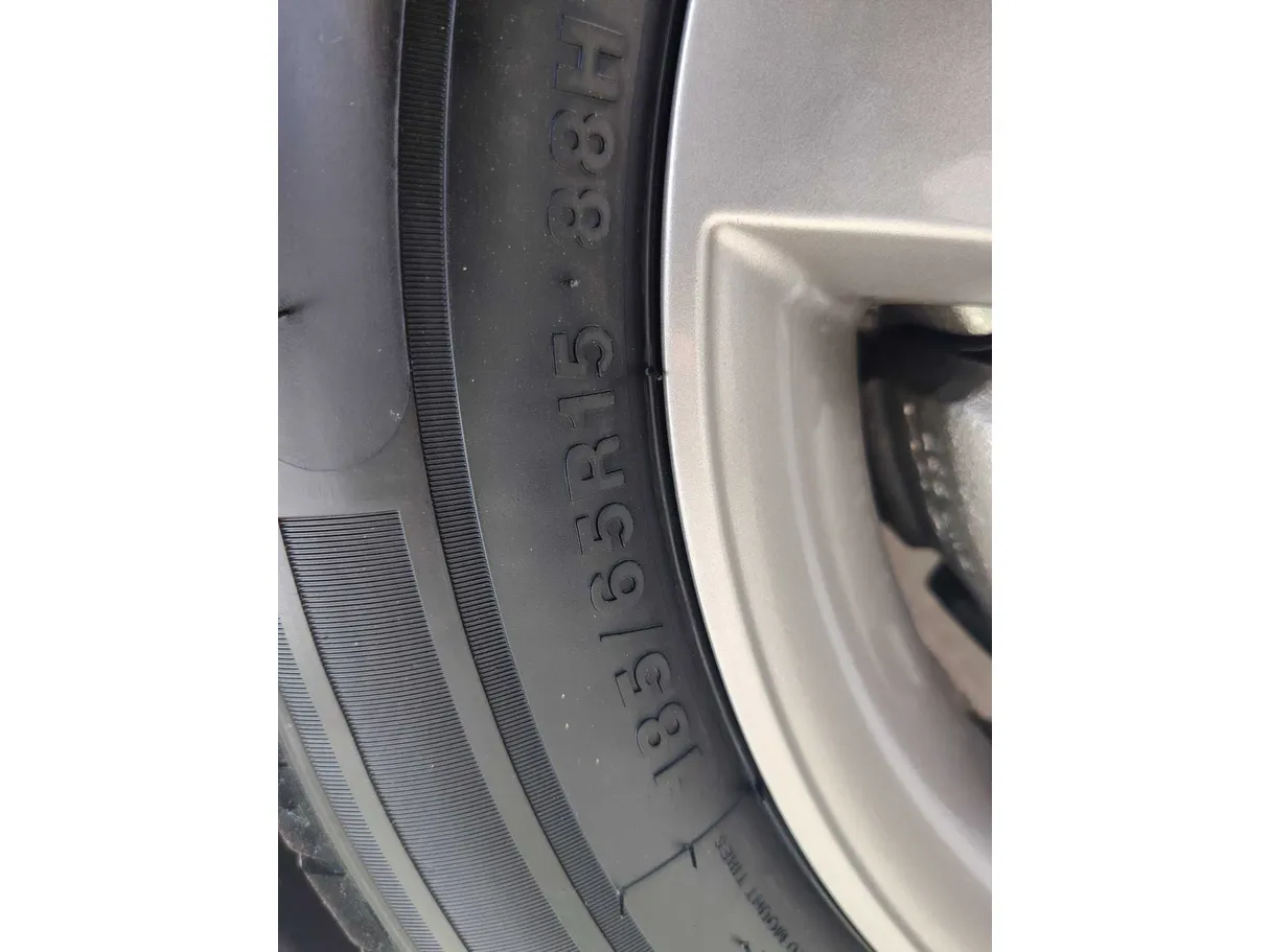 Car image 31