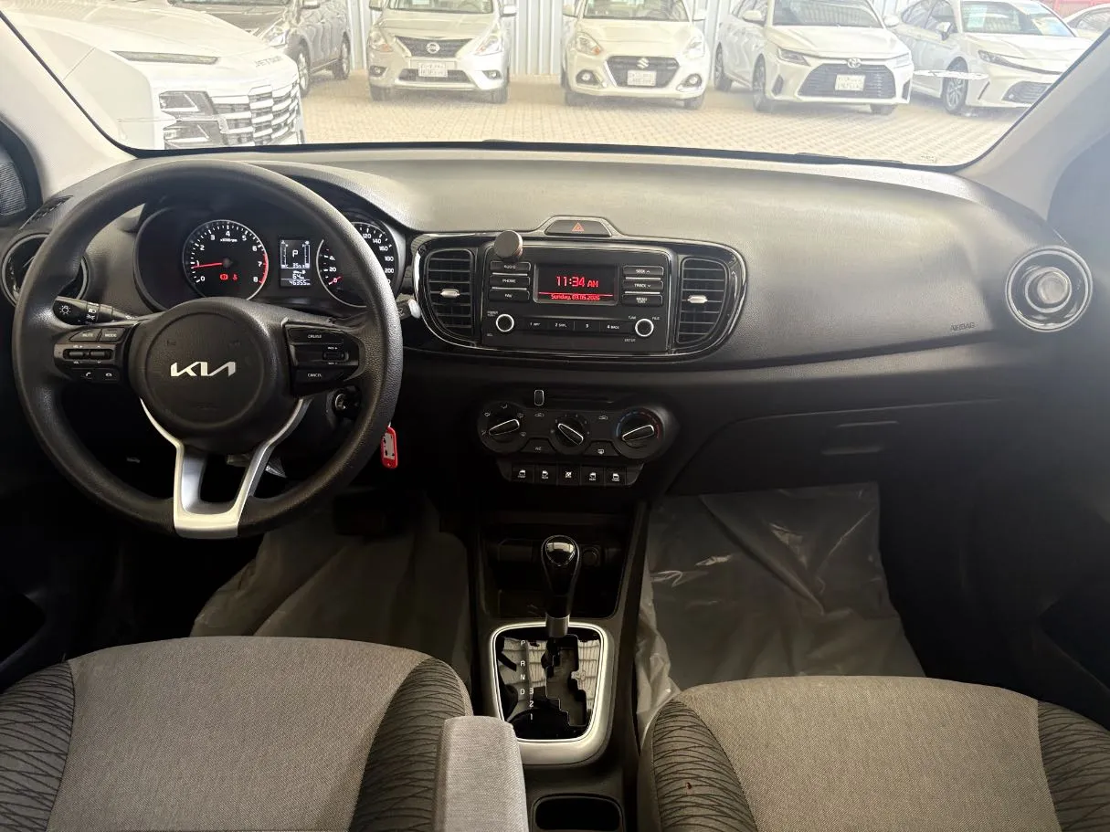 Car image 20