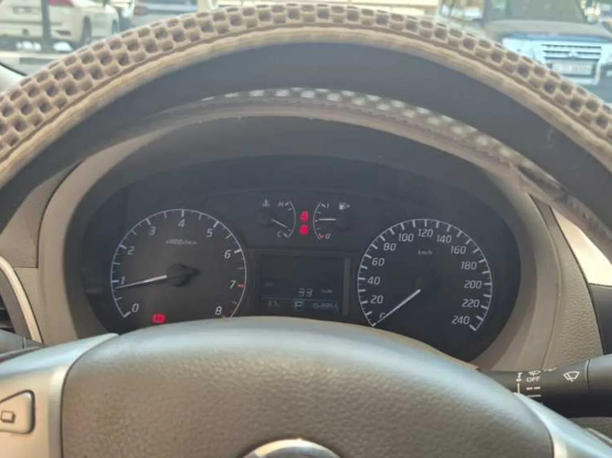 Car image 23