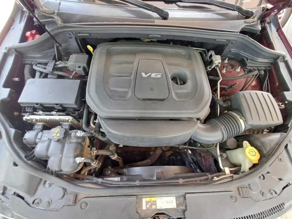 Car image 20