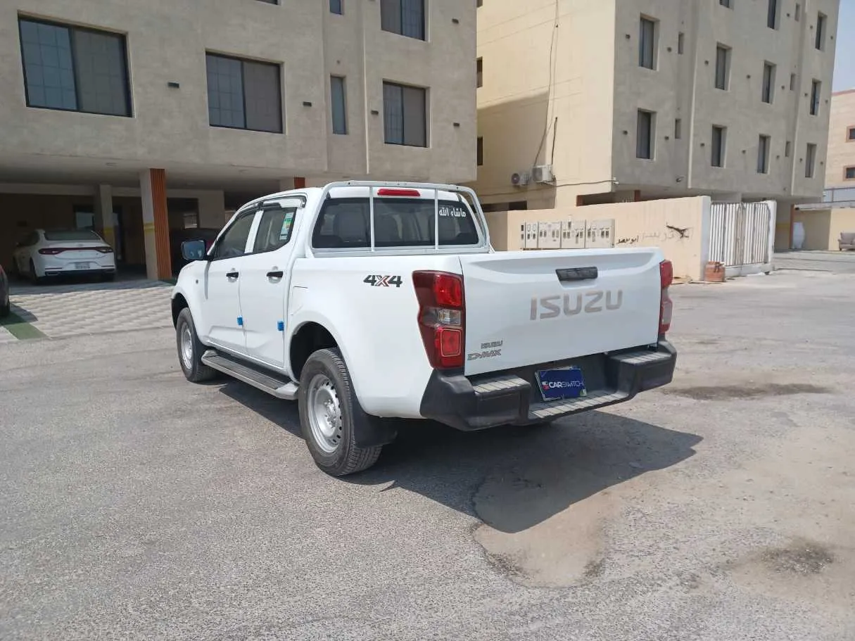 Car image 7