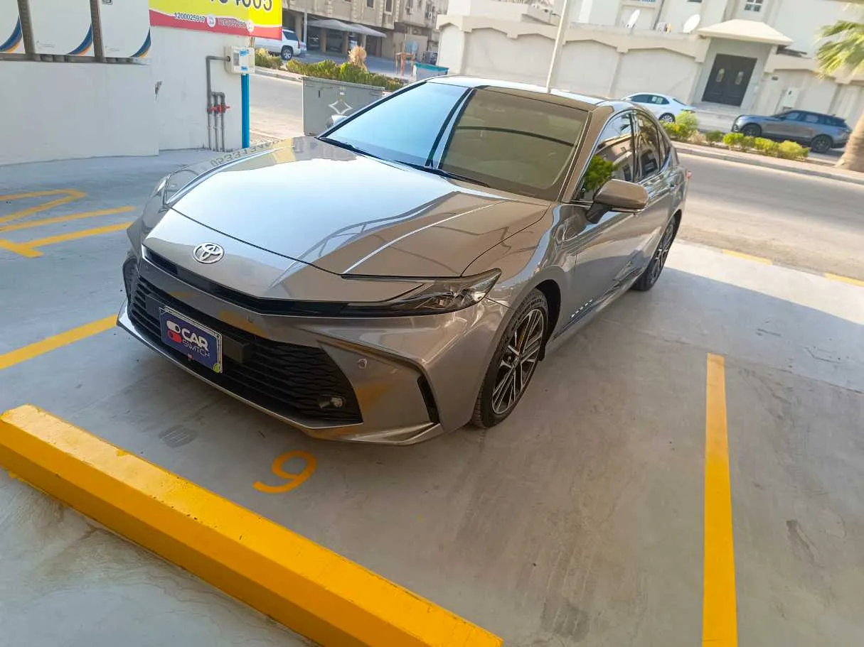 Car image 2