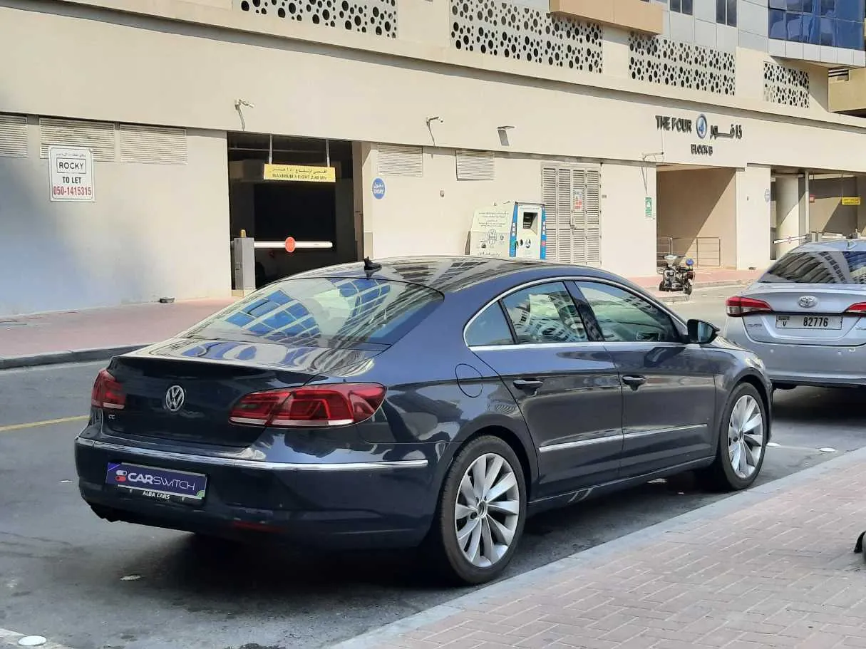 Car image 5