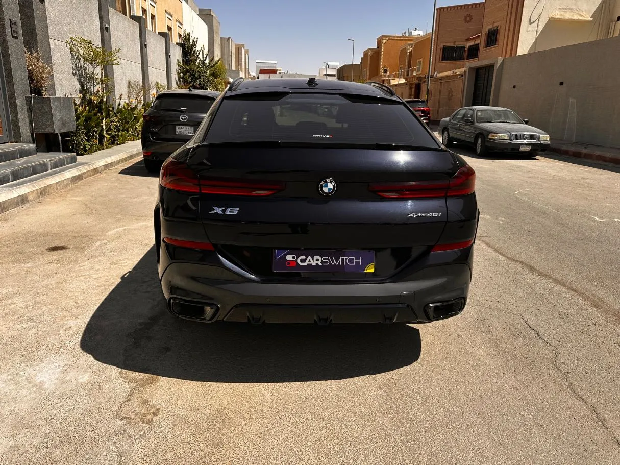 Car image 6