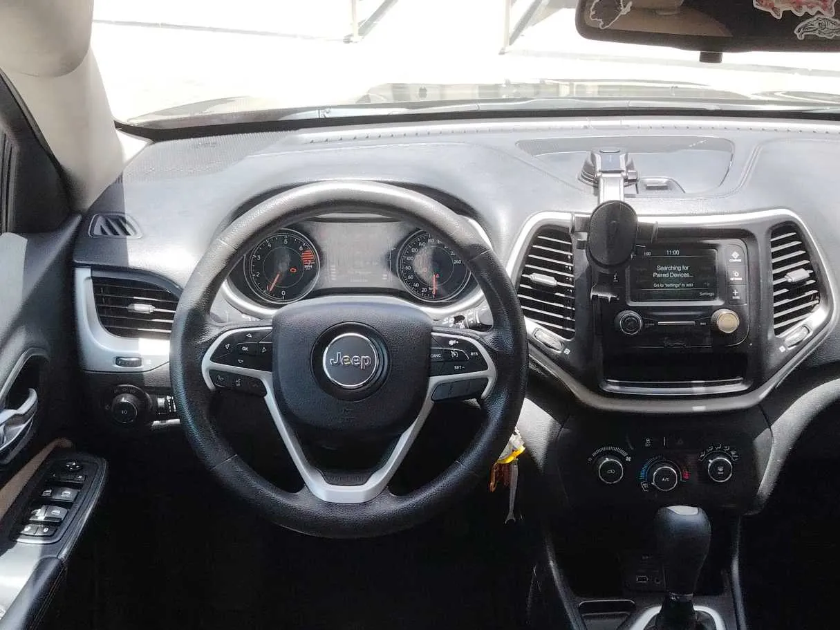 Car image 21