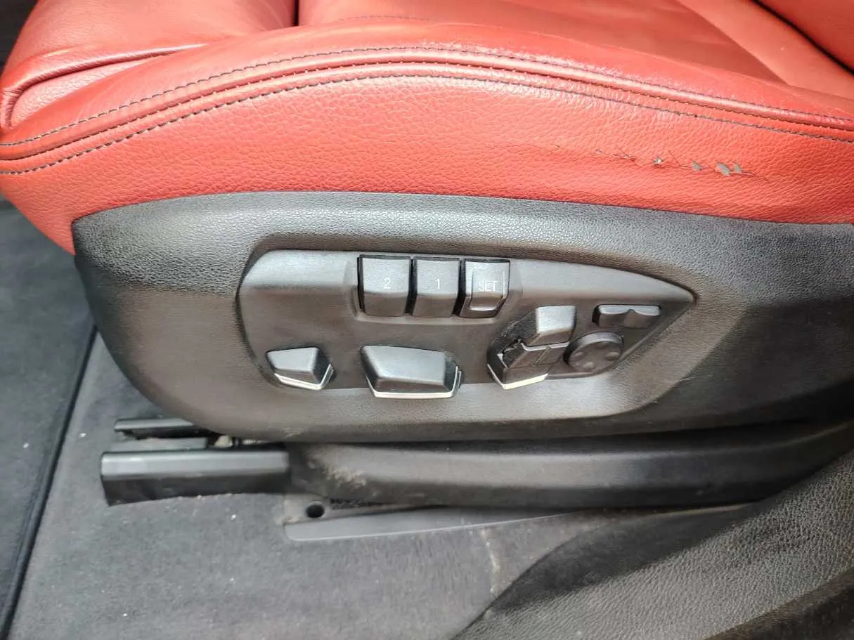 Car image 44