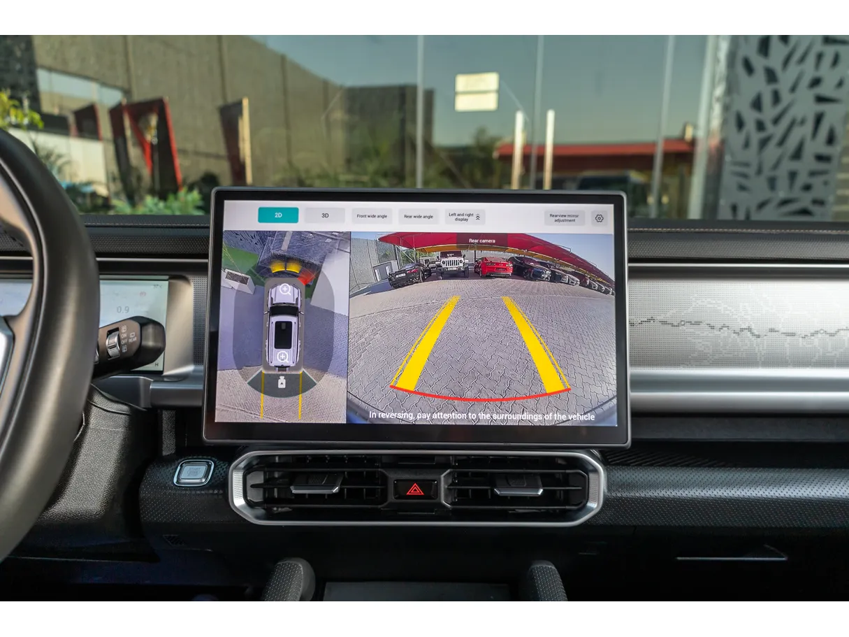 Car image 7
