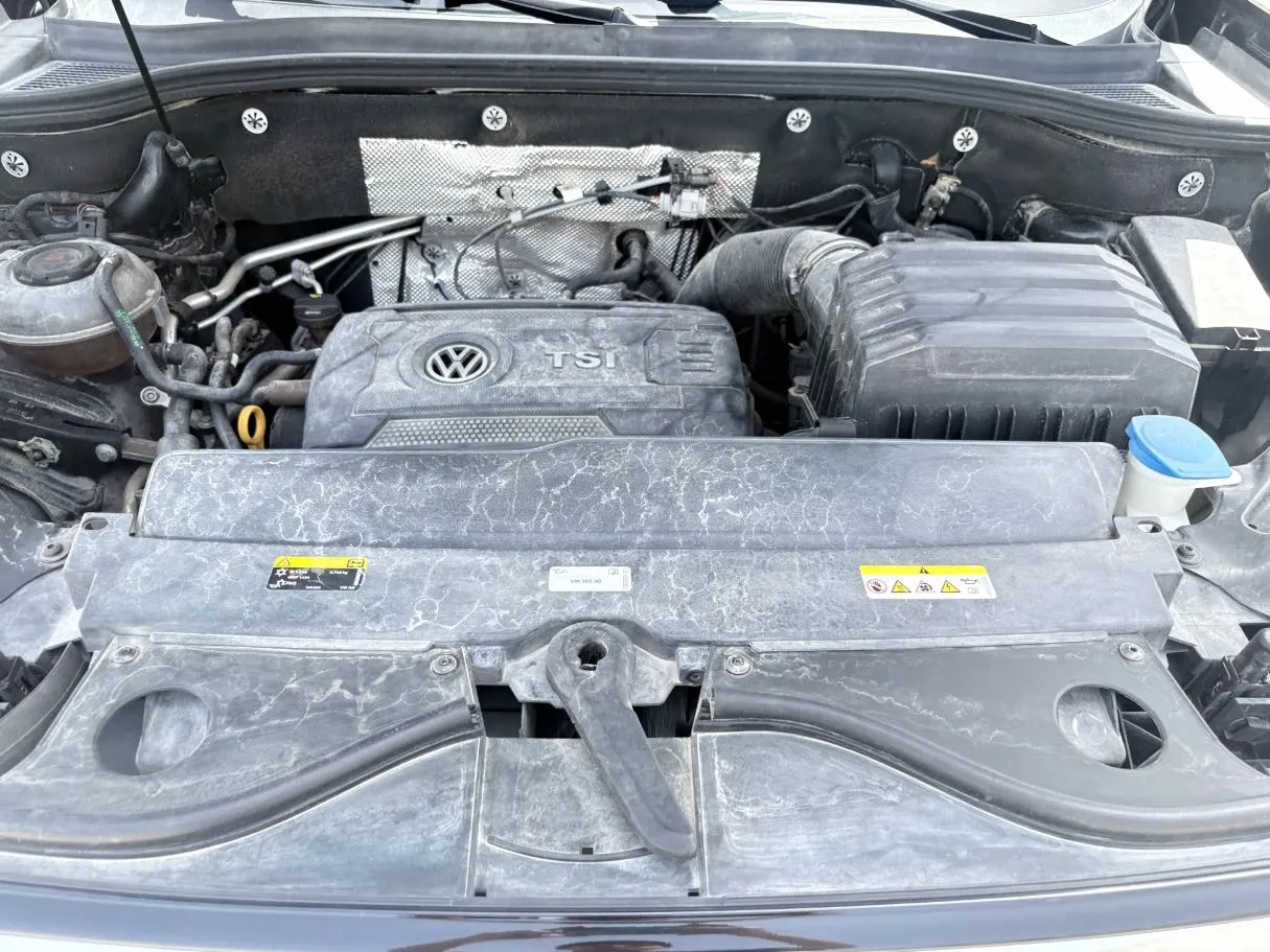 Car image 29
