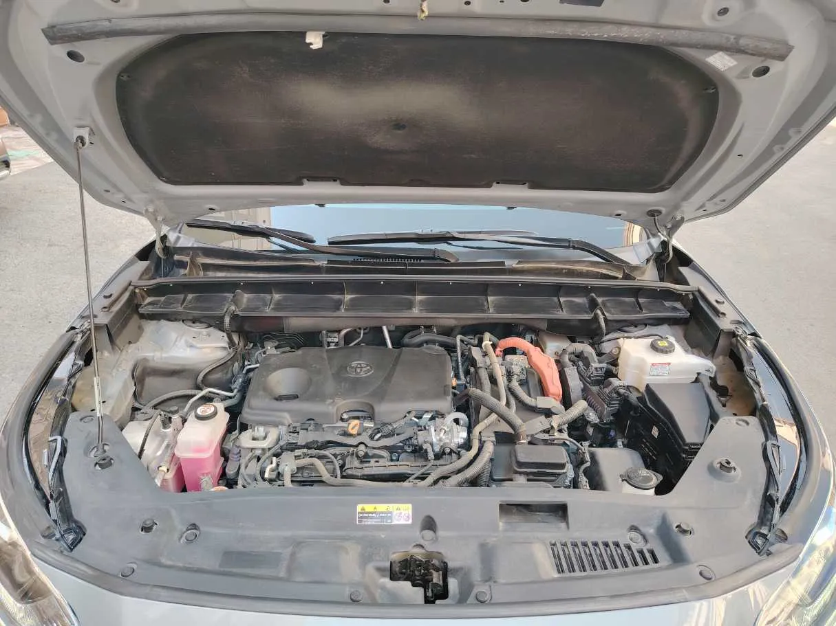 Car image 40
