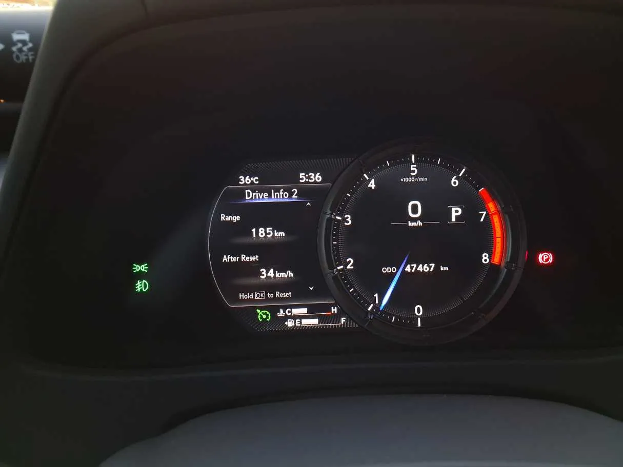 Car image 18