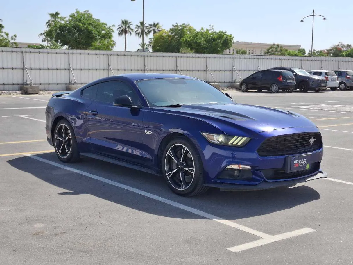 Car image 3