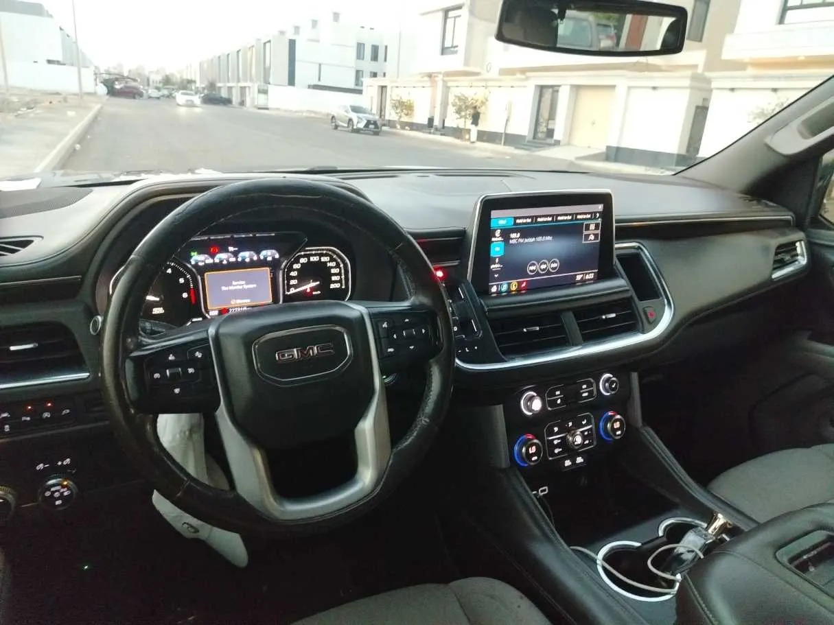 Car image 29
