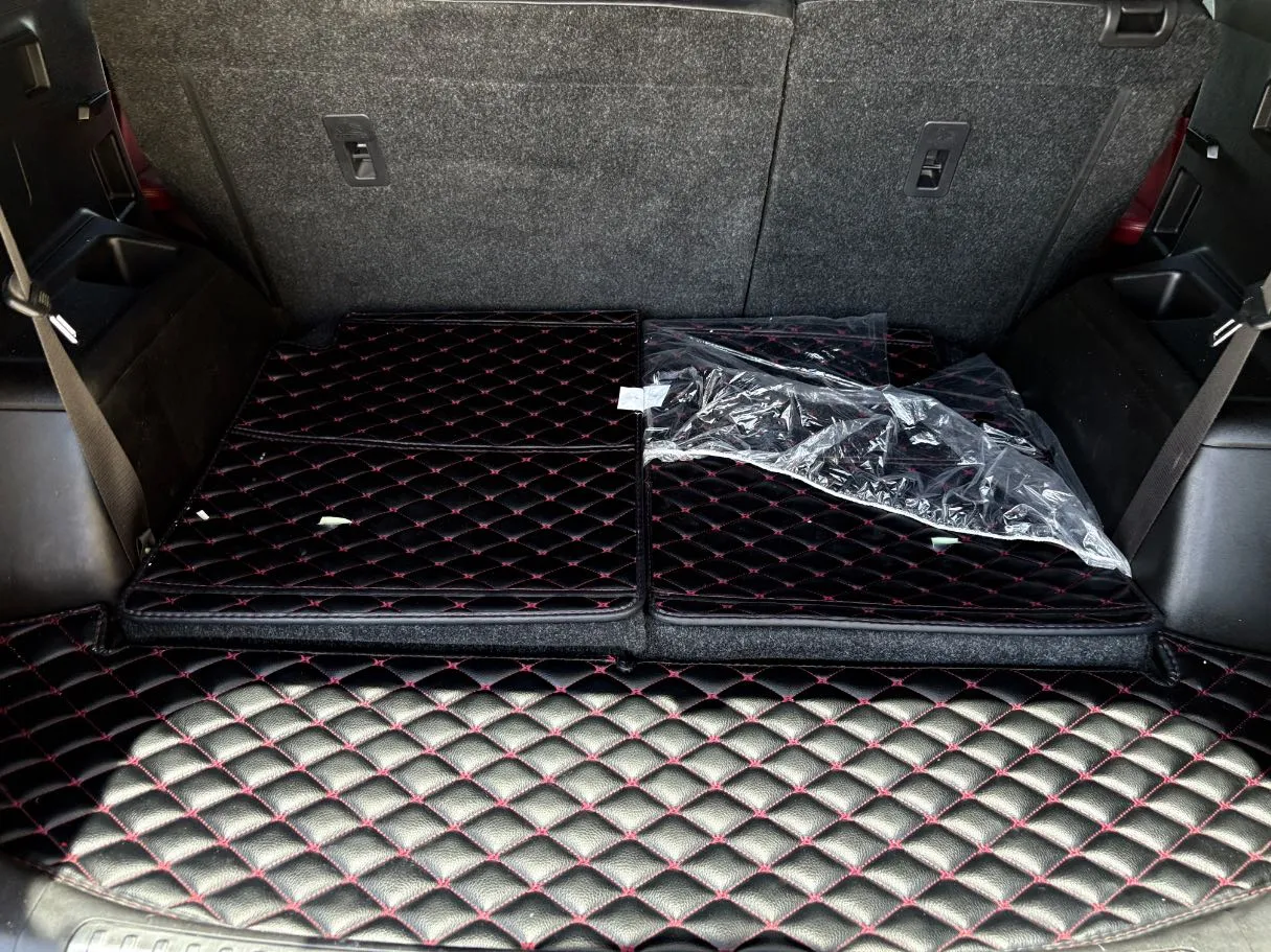Car image 24