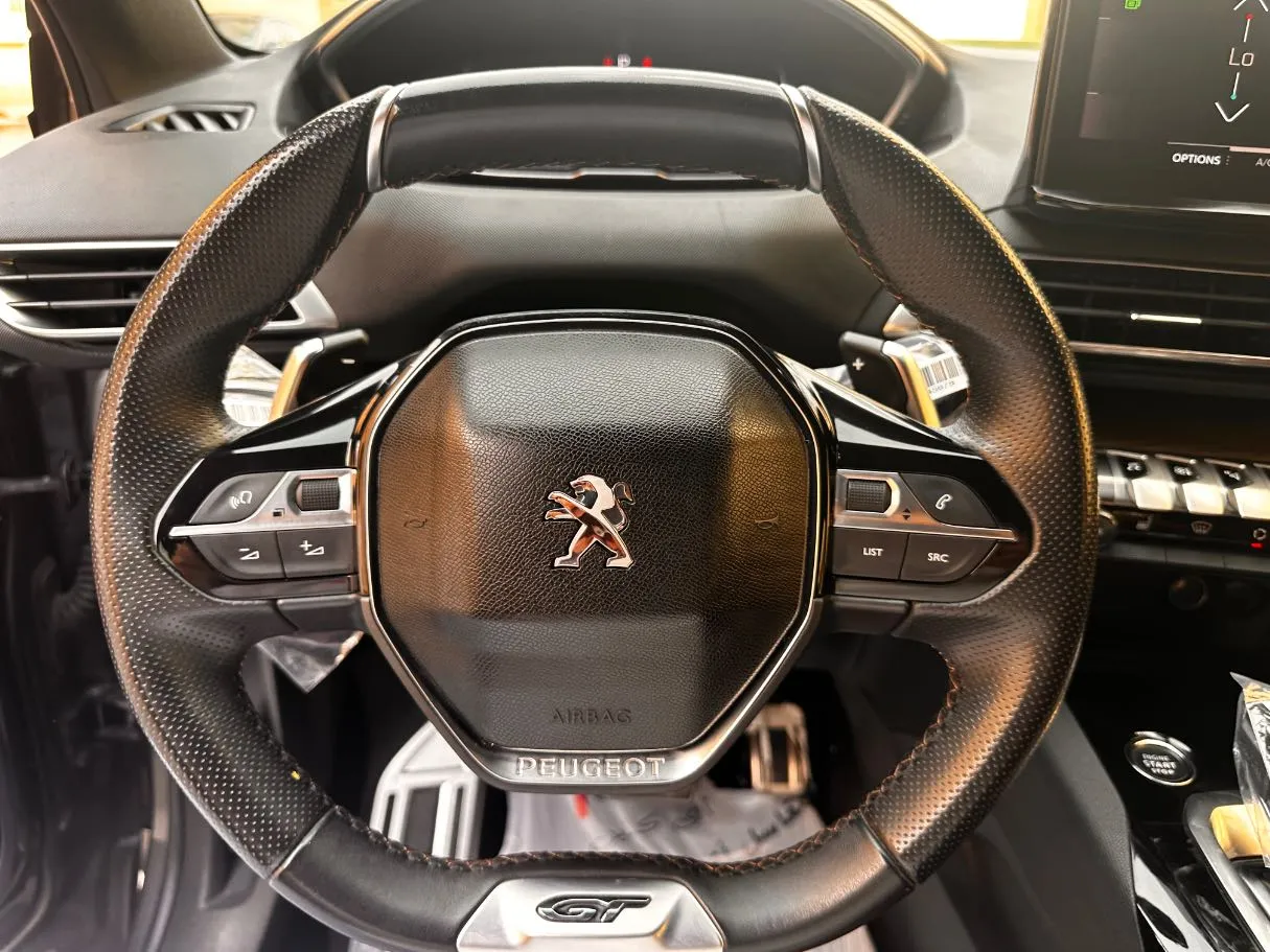 Car image 21