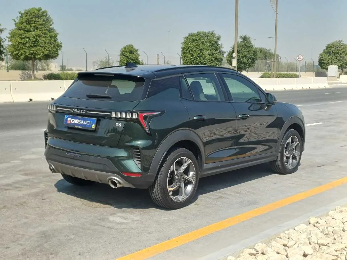 Car image 5
