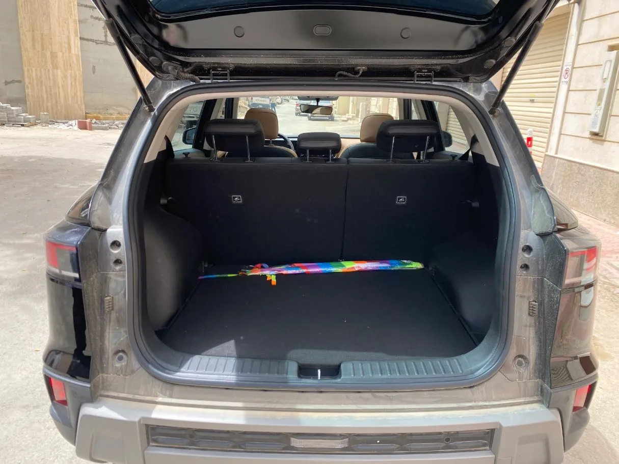 Car image 22