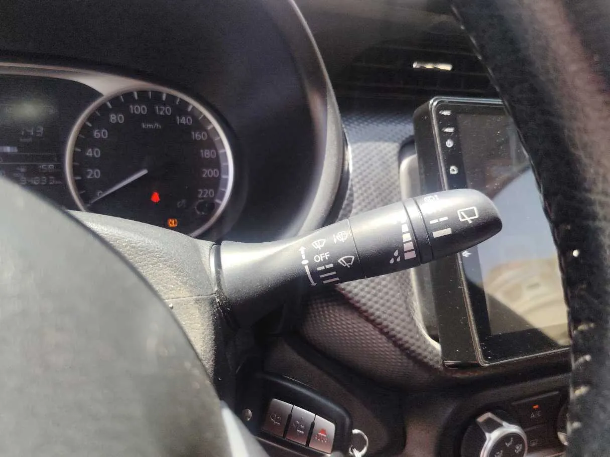 Car image 28