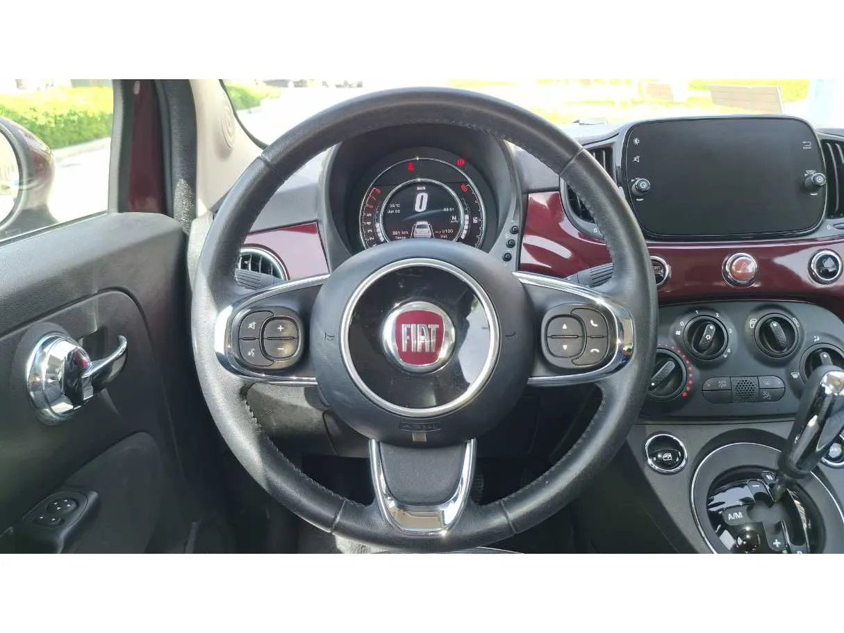 Car image 18