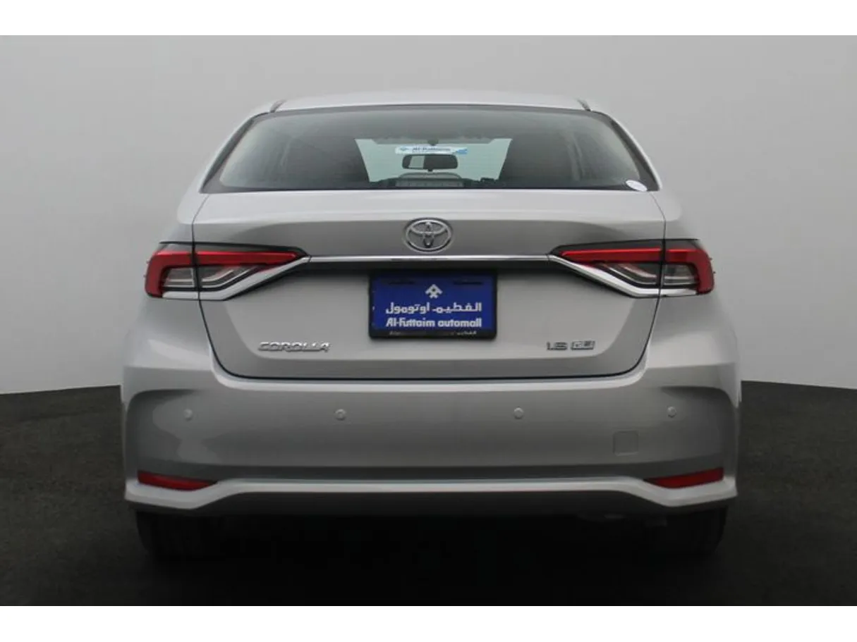 Car image 12