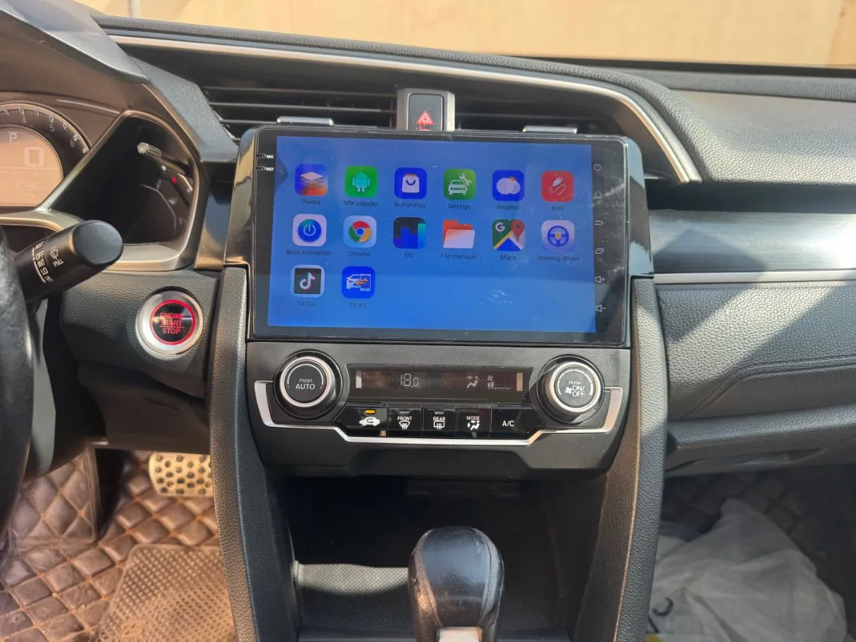 Car image 16