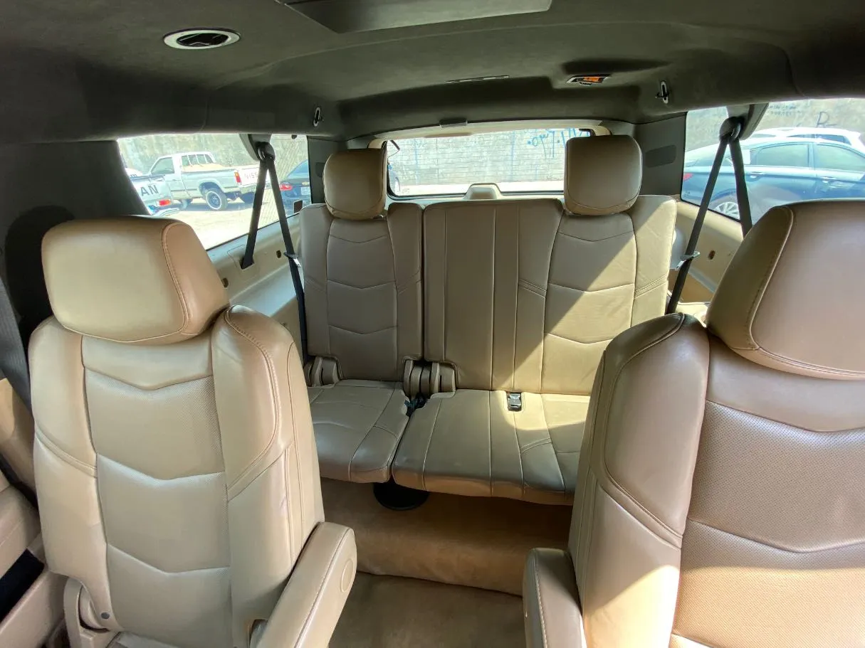 Car image 33