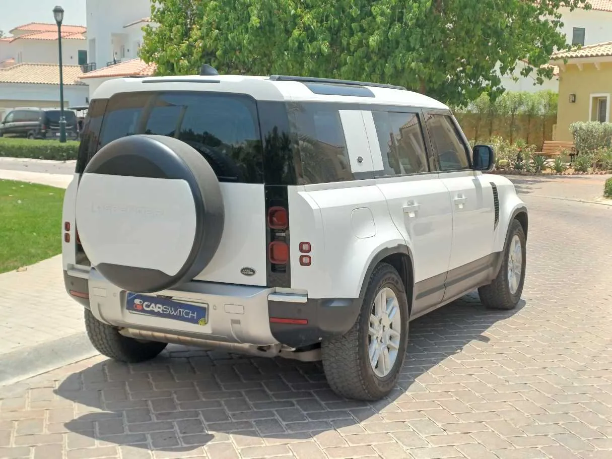 Car image 5