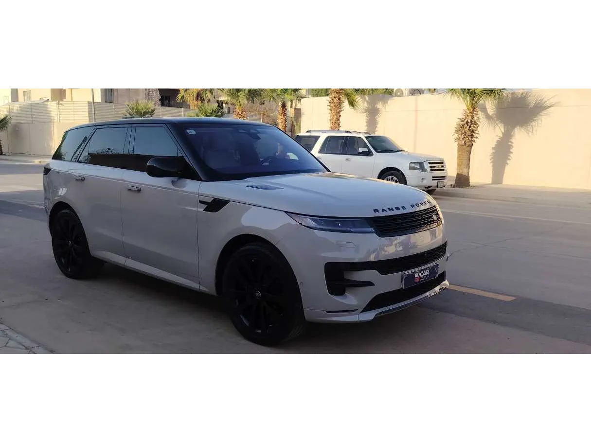 Car image 3