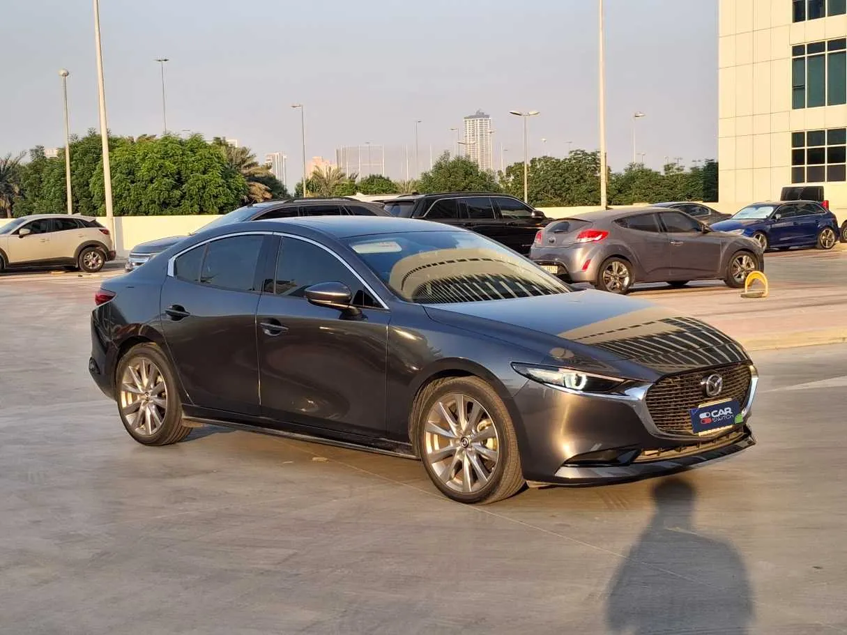 Car image 3