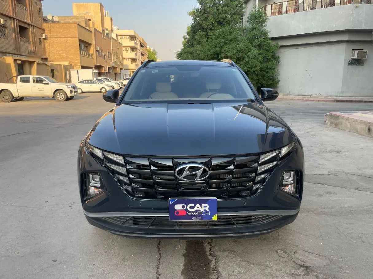 Car image 2