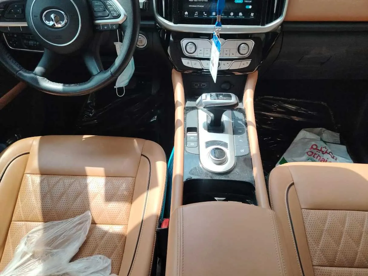 Car image 21