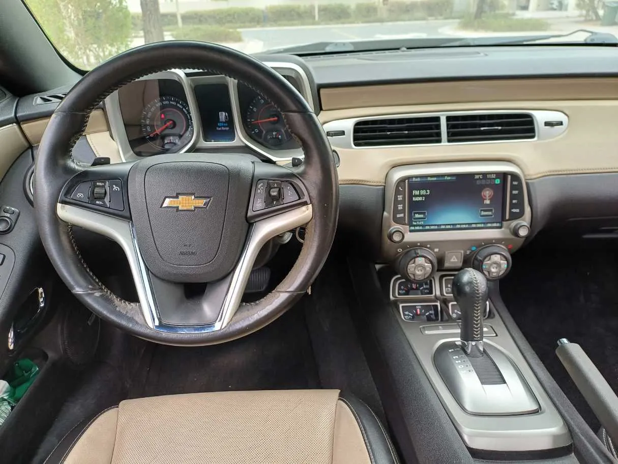 Car image 16