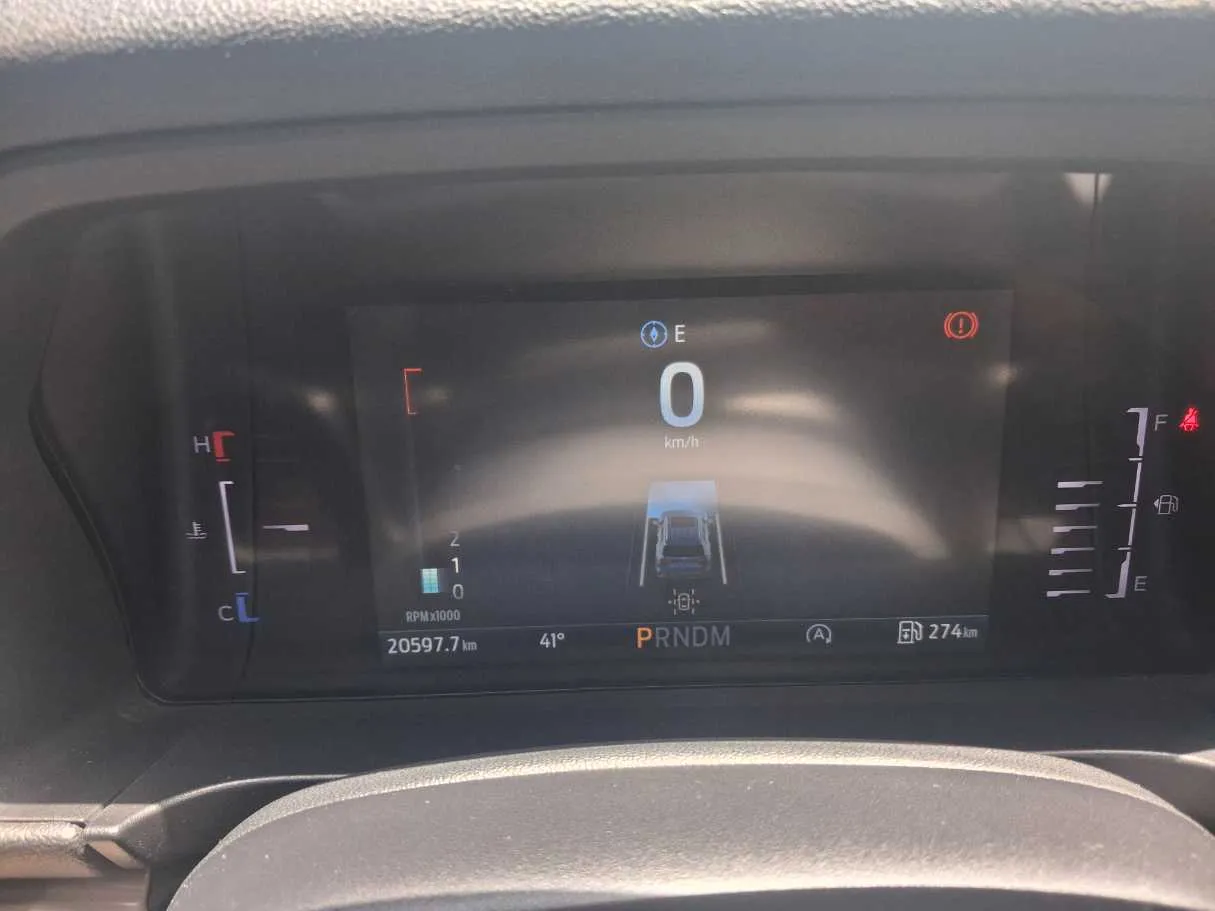 Car image 19