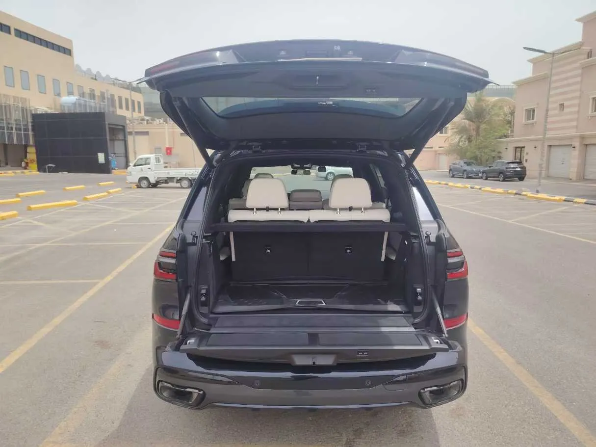 Car image 45