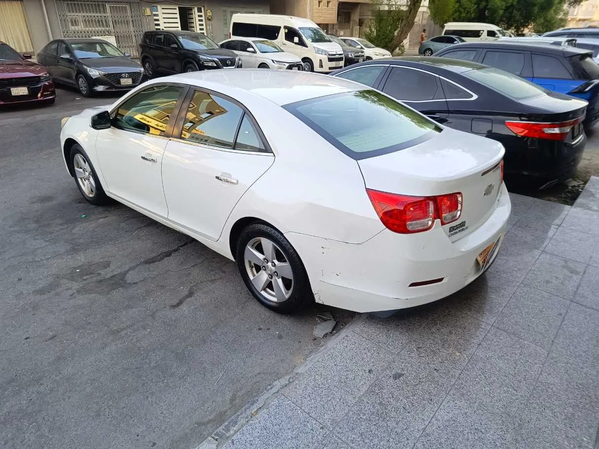 Car image 7