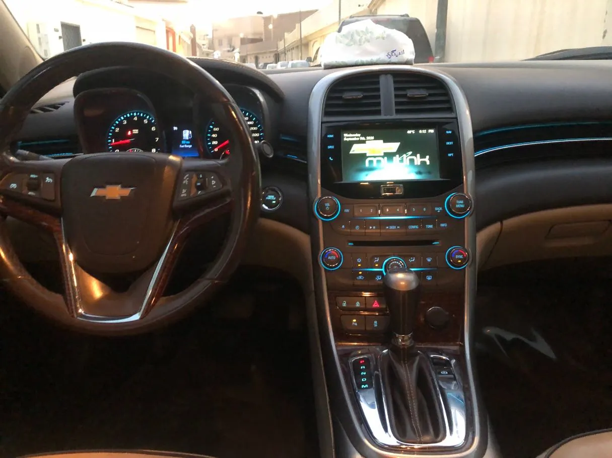 Car image 17