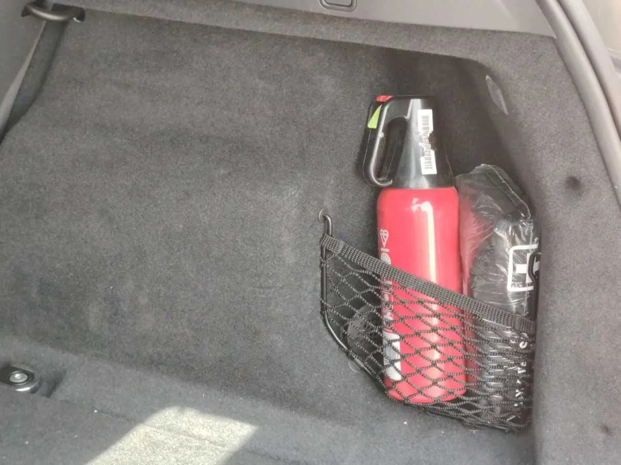 Car image 35